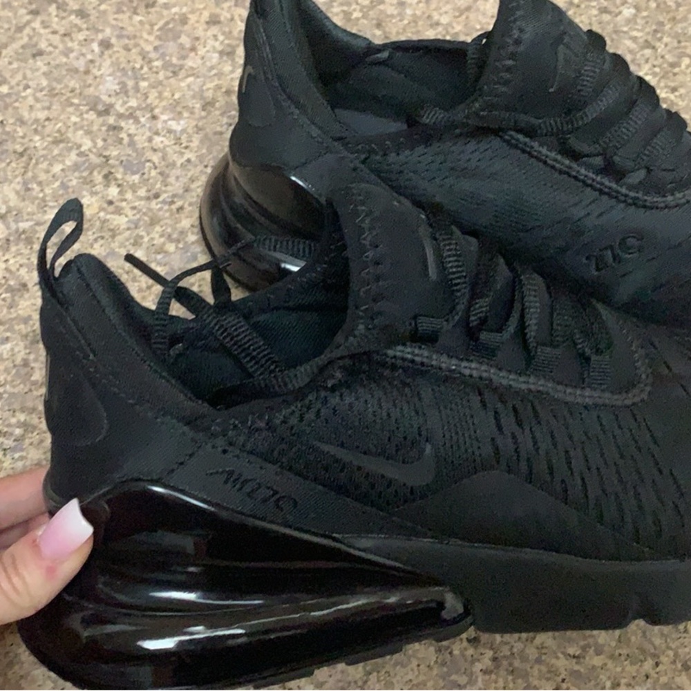Nike Air Max 270 Triple Black Sneakers